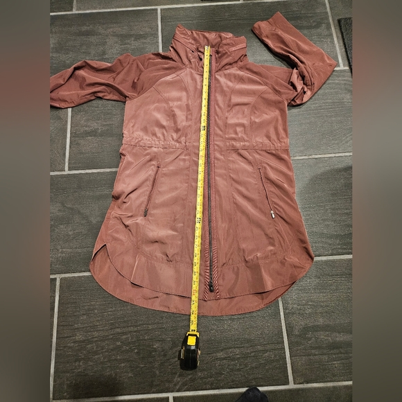 ATHLETA Petite Drip Drop Light Weight Water-Resistant Wind-Resistant Long Jacket - Picture 8 of 13